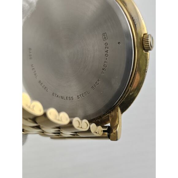 Mens Mickey Mouse Walt Disney Large Dial Lorus Moving Hands New Battery Runs